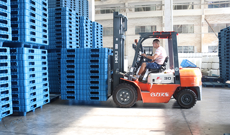 吹塑托盤的安全操作規范準則，可一定要遵守！