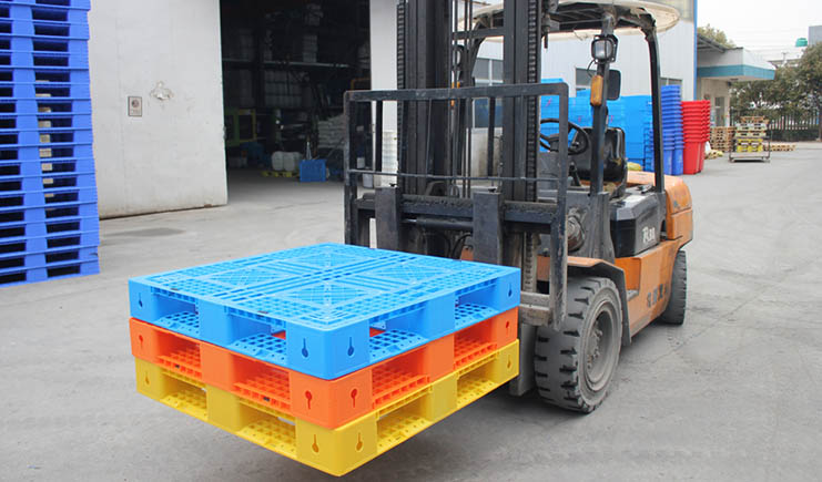 塑料托盤廠家，為現(xiàn)代物流注入新活力